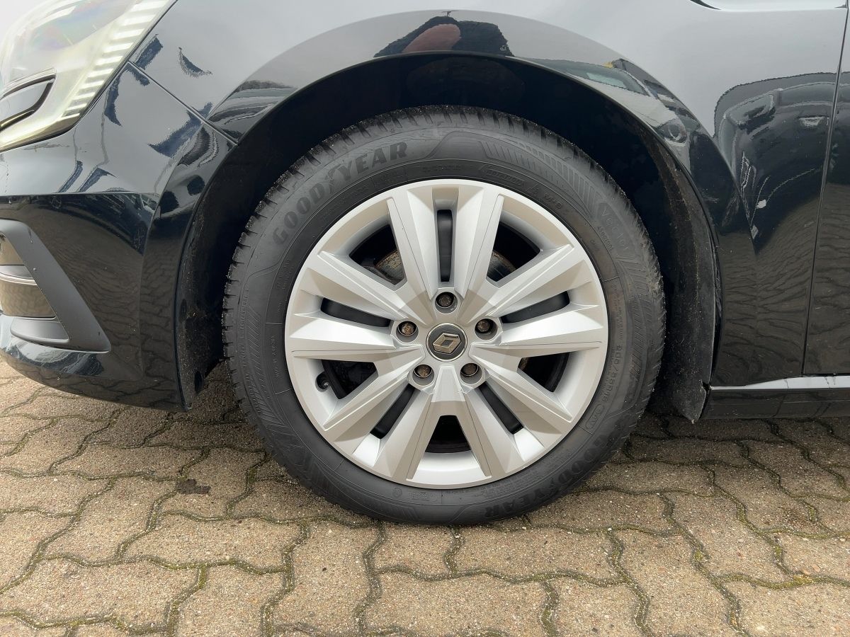 Renault Megane IV Grandtour 1.5 Blue dCi Business - Samsaru's Car Outlet