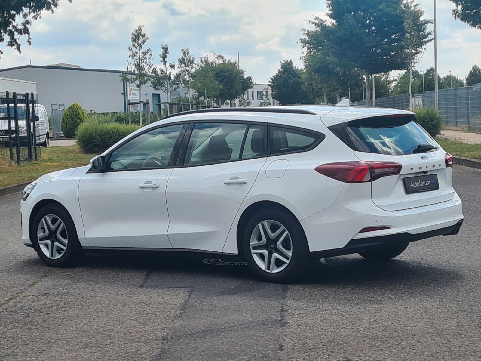 Ford Focus Turnier Cool & Connect - Samsaru's Car Outlet