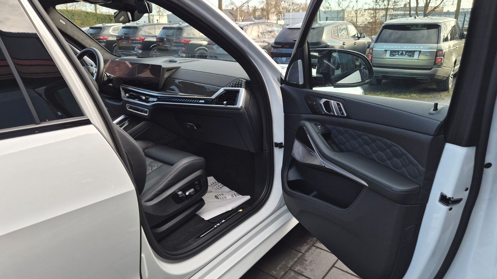 BMW X5 M Competition/AKRAPOVIC/B&W/SKY/M´DRIVERS/AHK