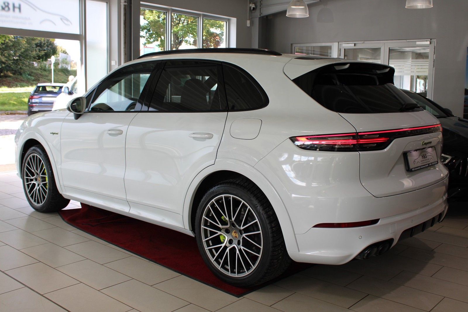 Porsche Cayenne E-Hybrid Platinum Edition