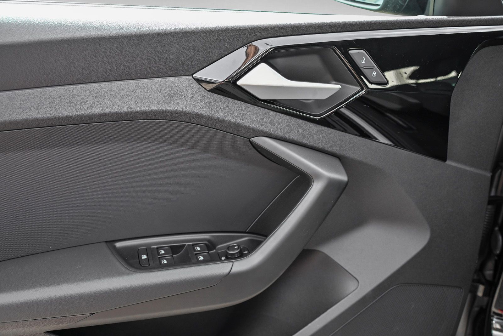 Audi A1 Sportback advanced 25 TFSI 70(95) kW(PS) S tr