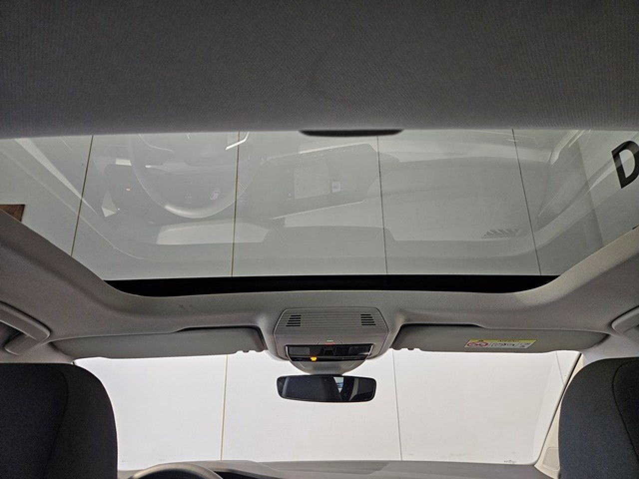 Volkswagen Golf 1.5 eTSI Move DSG - Samsaru's Car Outlet