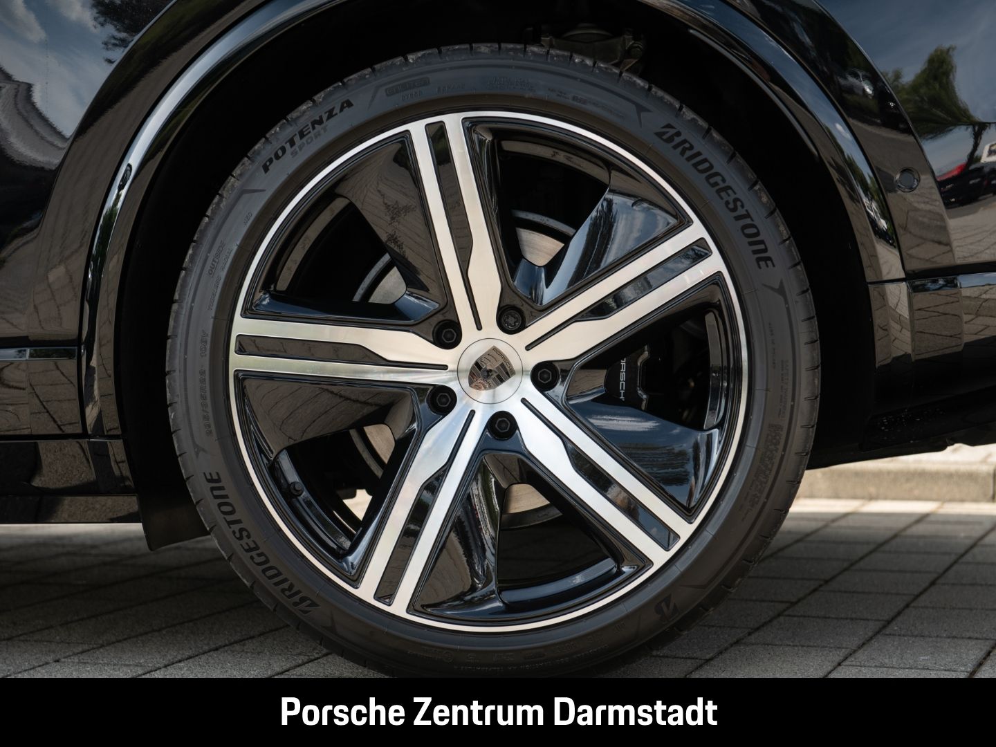 Porsche Macan Turbo BOSE Panoramadach Rückfahrkamera LED