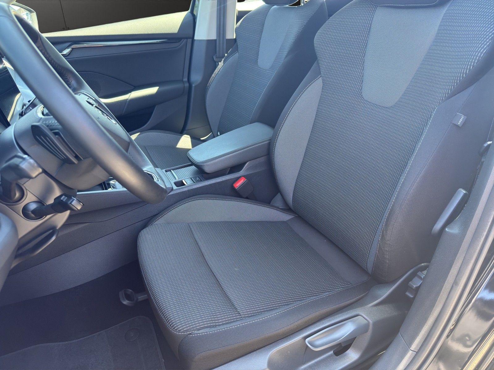 Skoda Octavia Combi 2.0 TDI Ambition - Samsaru's Car Outlet