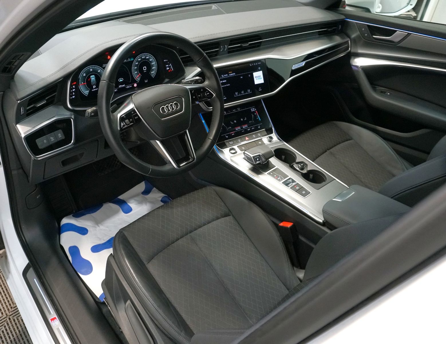Audi A6 Avant 40 TDI quattro S-Line - Samsaru's Car Outlet