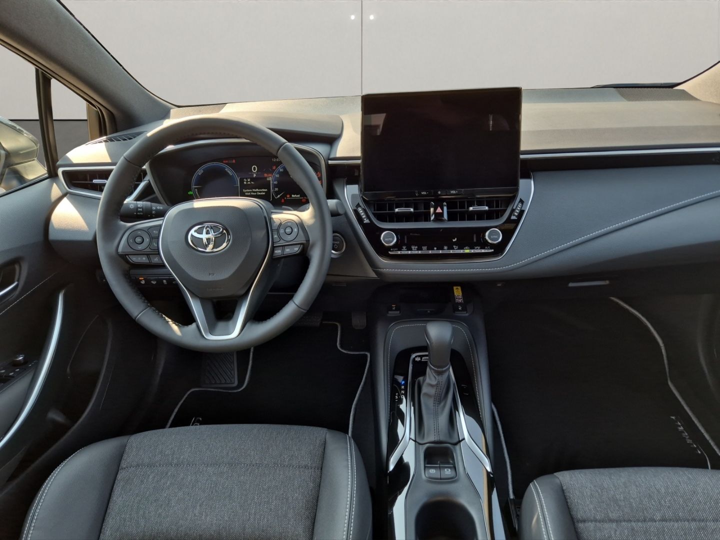 Toyota Corolla TS Black & White LED+NAVI+CARPLAY+RFK