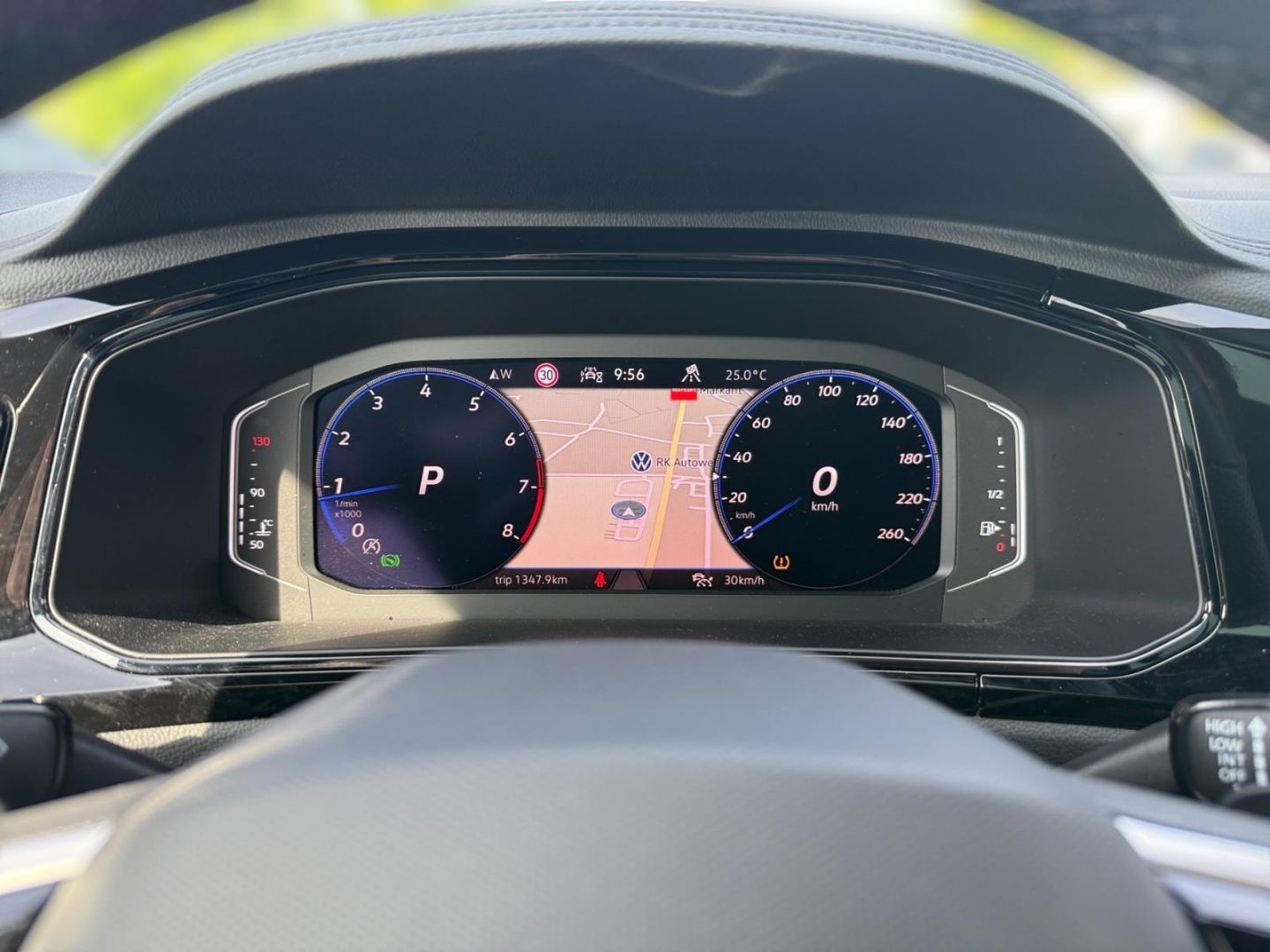 Volkswagen T-Roc R-Line 4motion 2.0 TSI - Samsaru's Car Outlet