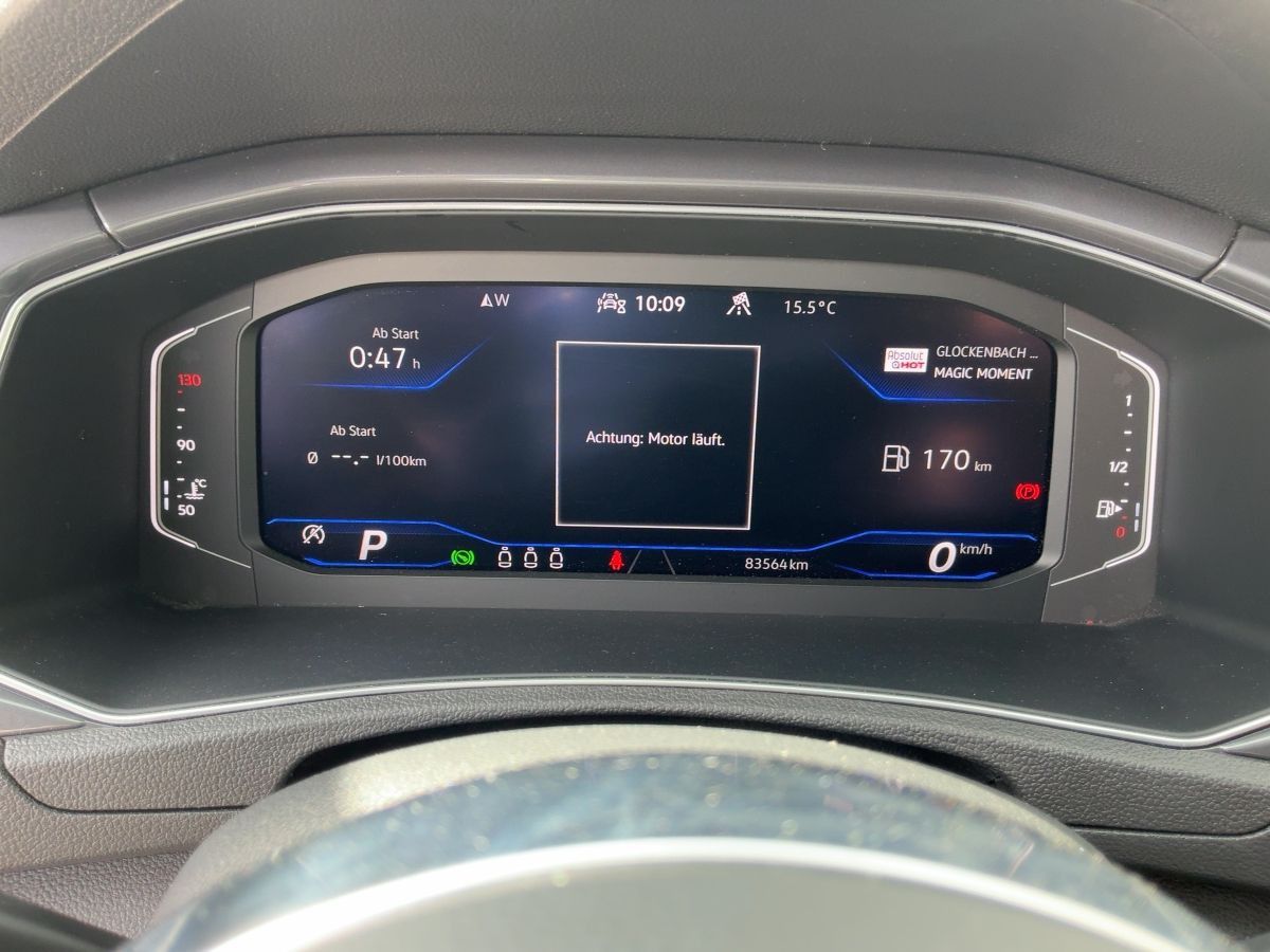 Volkswagen T-Roc 2.0 TSI 4M DSG R-LINE - Samsaru's Car Outlet