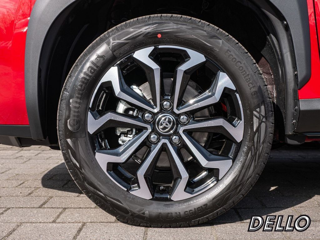 Toyota Yaris Cross Teamplayer AHK Safety Winter-Paket S