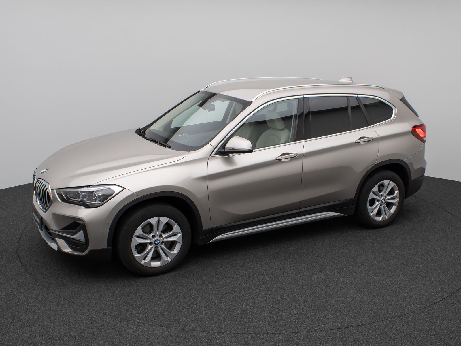 BMW X1 xD25d xLine - Samsaru's Car Outlet
