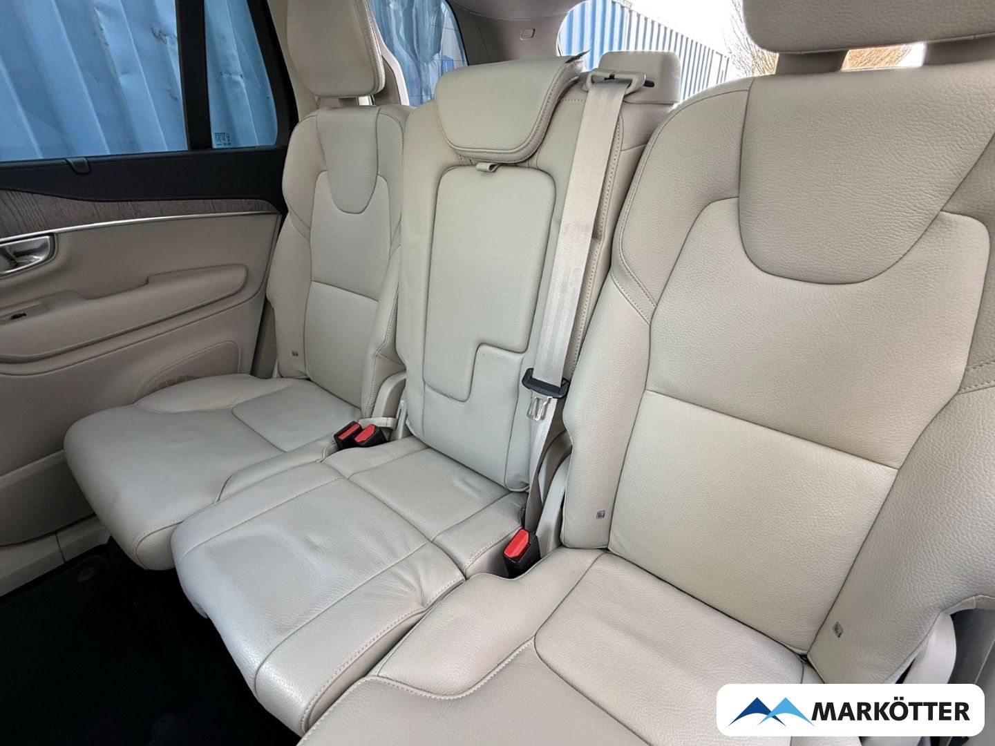 Volvo XC90 B5 AWD Ultimate Dark 7-Sitz. AHK/ACC/360°