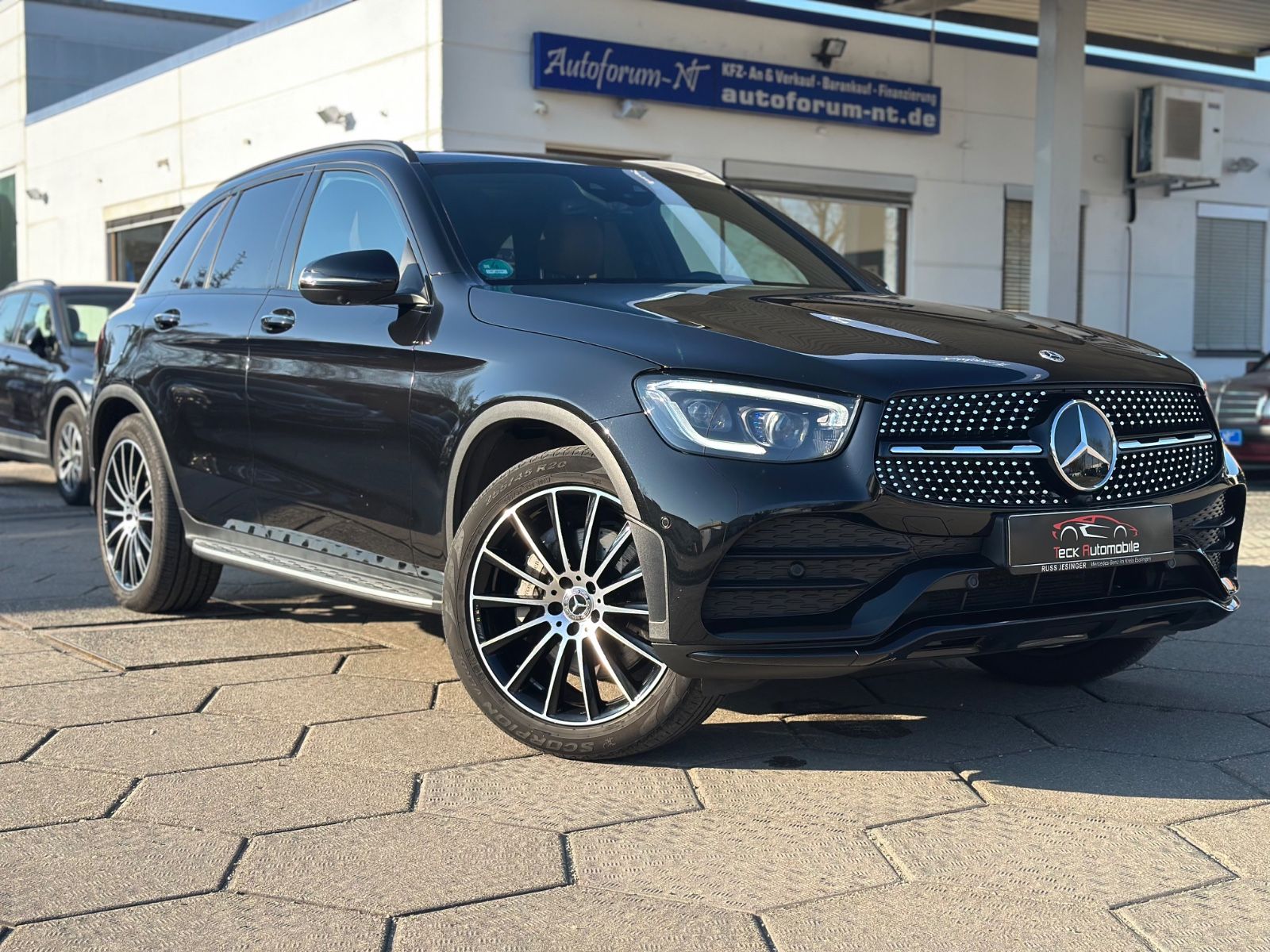 Mercedes-Benz GLC 300 d AMG 4M - Samsaru's Car Outlet
