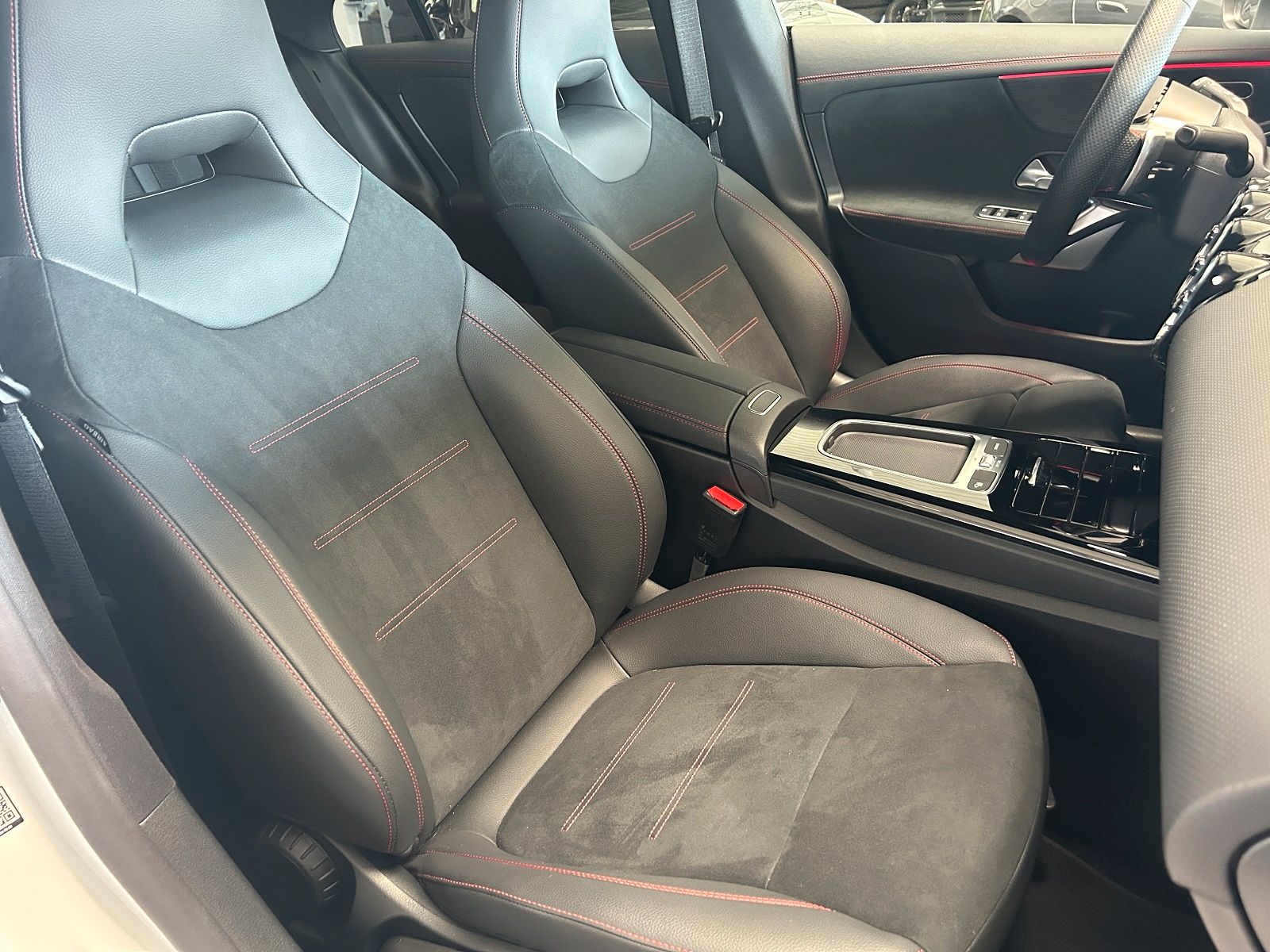 Mercedes-Benz CLA 250 4M AMG Premium - Samsaru's Car Outlet