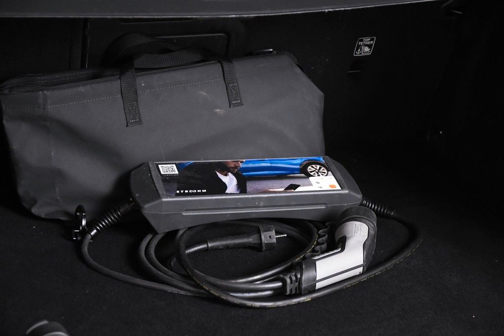 Volvo XC60 T6 AWD Recharge - Samsaru's Car Outlet