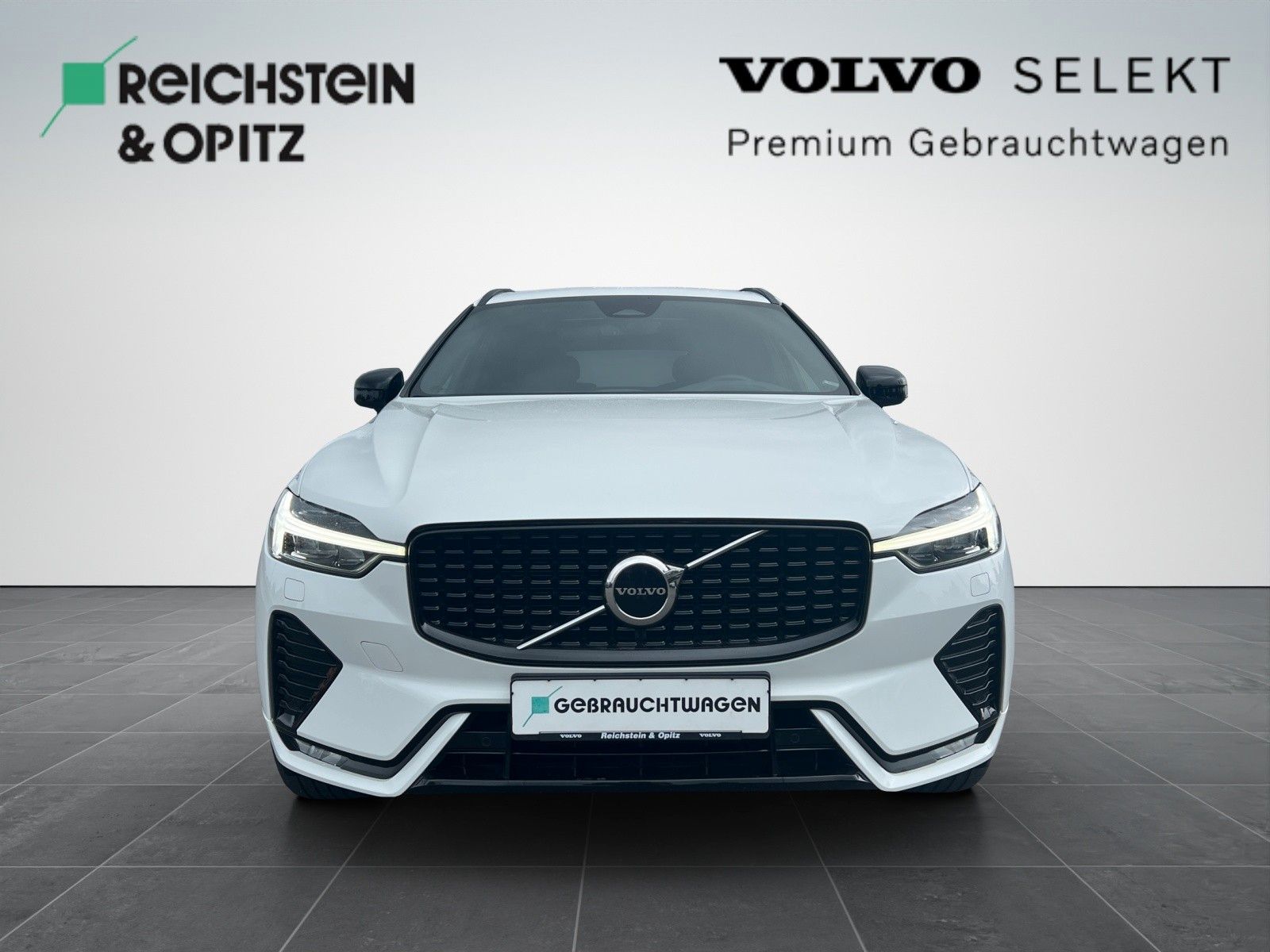 Volvo XC60 B4 D AWD R Design - Samsaru's Car Outlet
