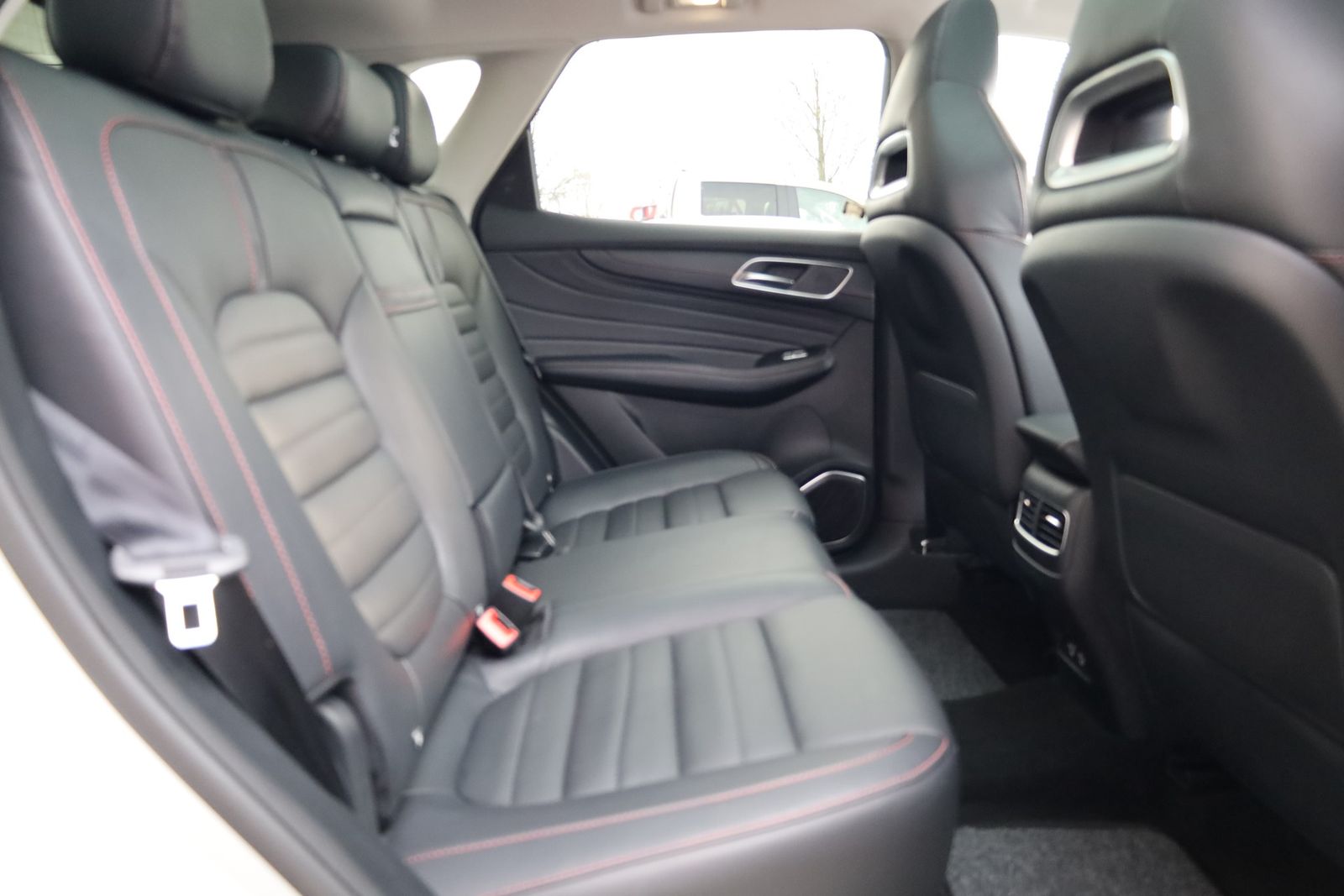 MG HS 1.5 T-GDI Luxury Aut. LED Navi Pano 360°