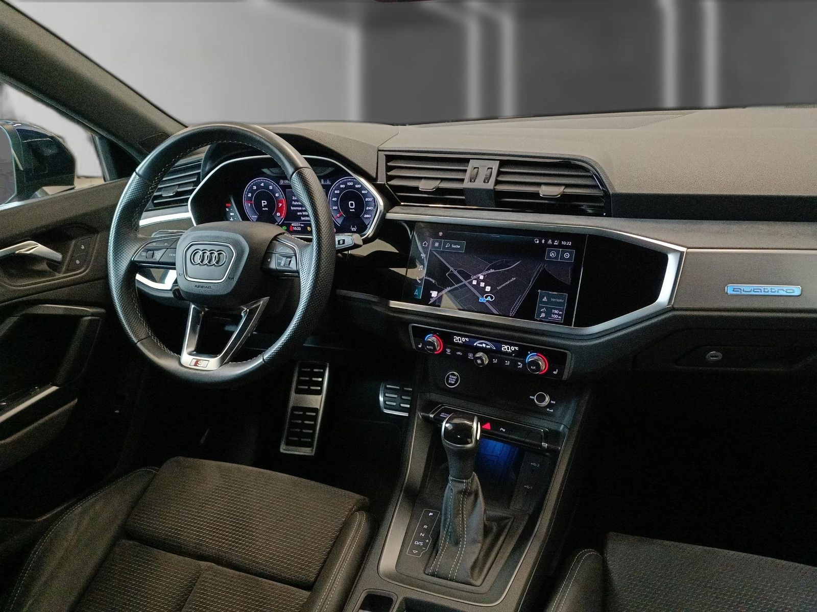 Audi Q3 Sportback 45 TFSI qu. 2x S-Line*AHK*Matrix*AC