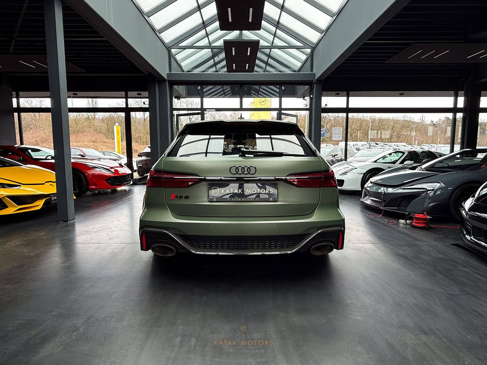 Audi RS6 PERFORMA/FULLCARBON/DYNAMIK+/PANO/B&O/HEADUP