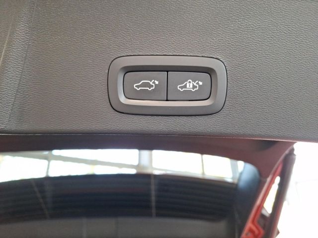 Volvo XC40 Recharge Core Plug-In Hybrid 2WD 360°Kamera