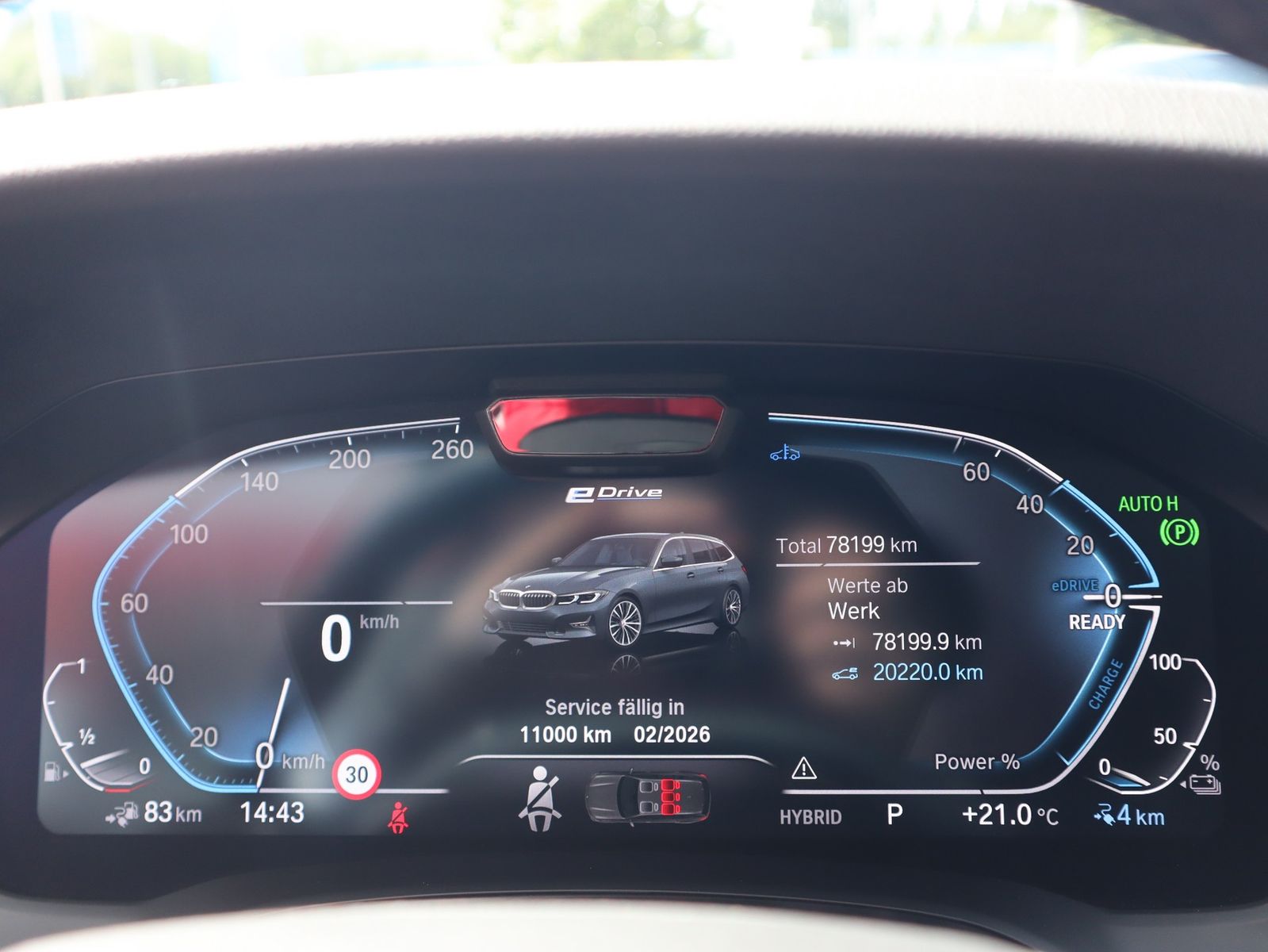 BMW 330e Touring Sport Line - Samsaru's Car Outlet