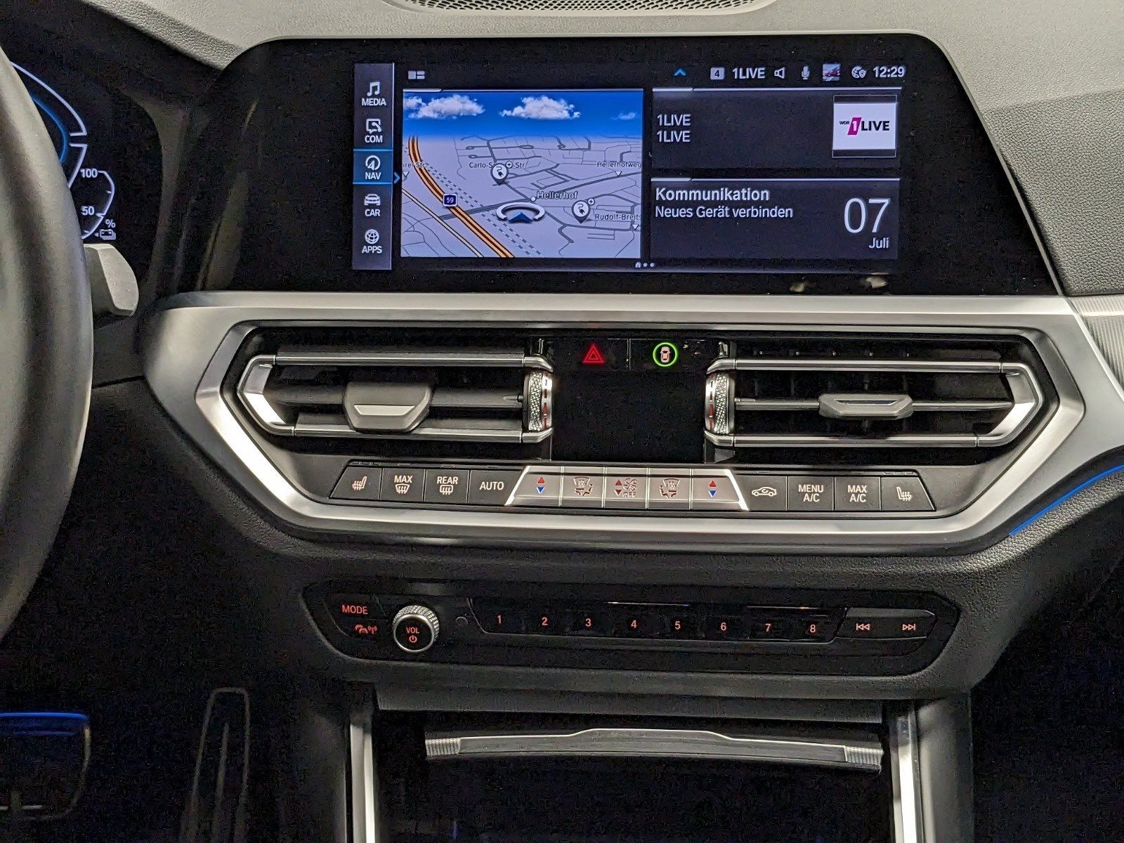 BMW 330e M Sport - Samsaru's Car Outlet