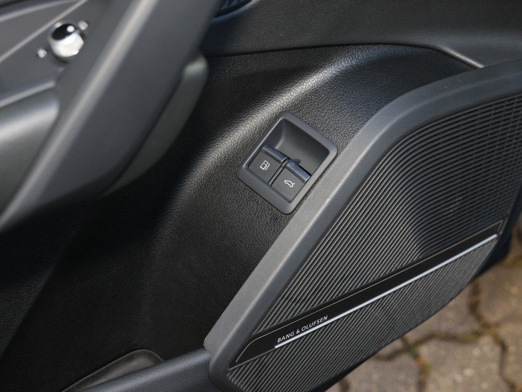 Audi Q5 55 TFSI e quattro S line