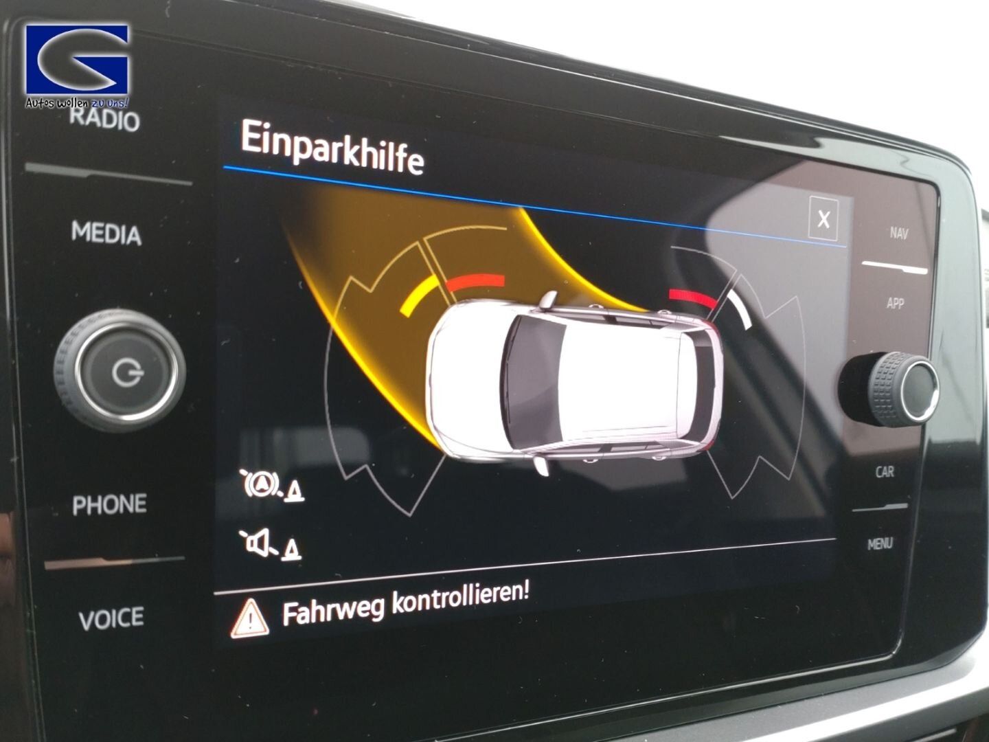 Volkswagen T-Roc 1.5 TSI Life DSG - Samsaru's Car Outlet
