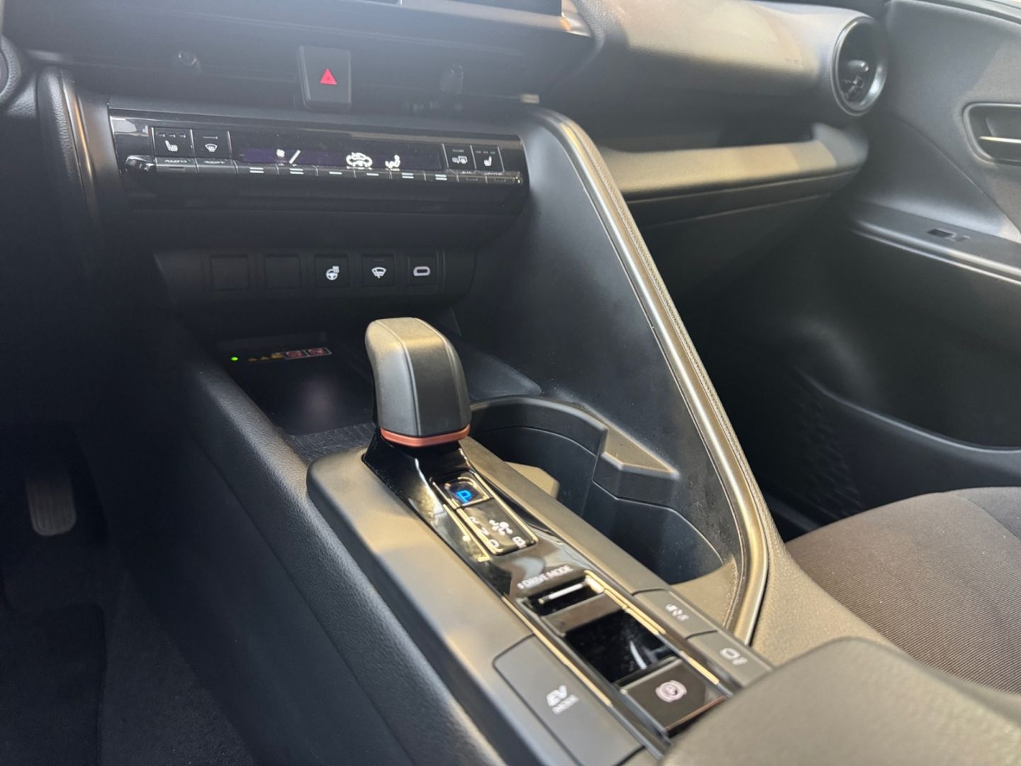 Toyota C-HR 1.8 Hybrid Team D *Allwetter*CAM*SHZ*PDC*AC