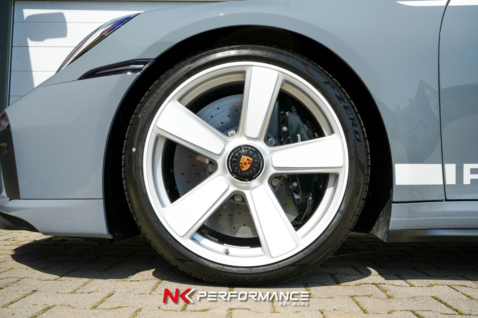 Porsche 992 Turbo 50 Jahre/ HERITAGE / ARKTIKGRAU