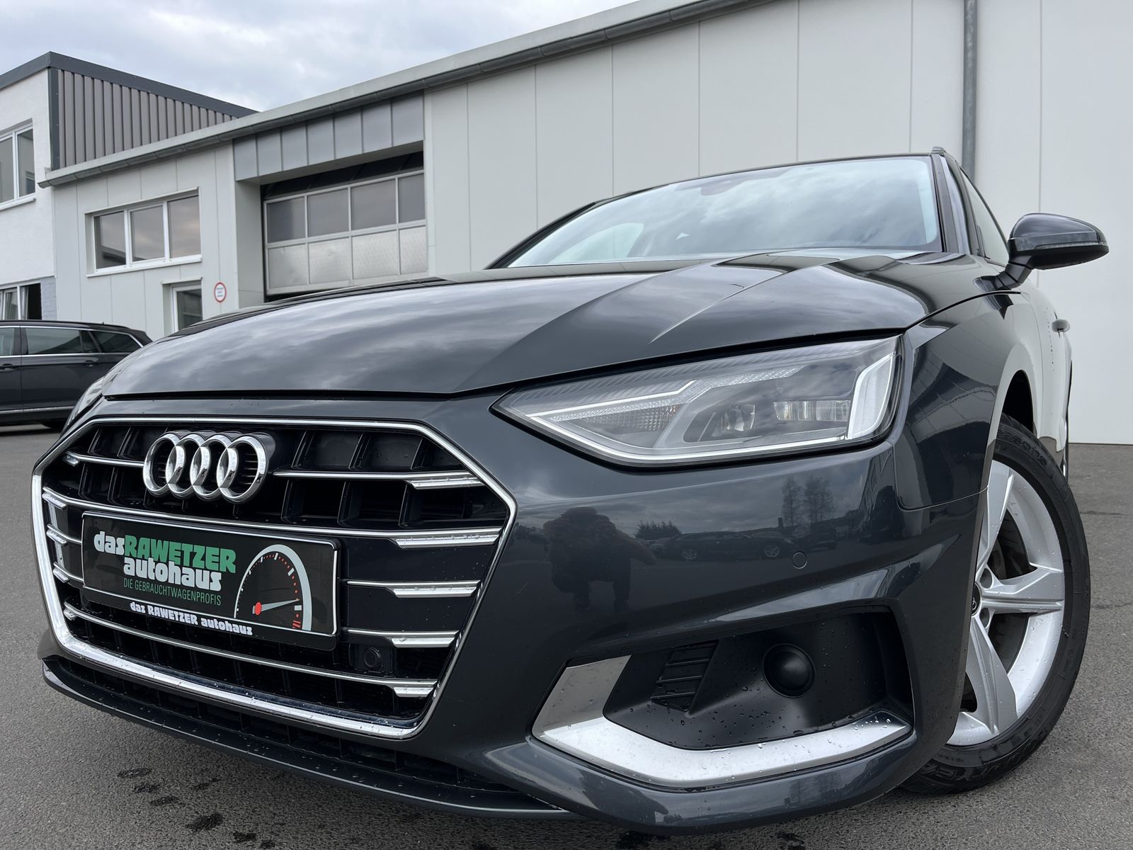 Audi A4 Avant 35 2.0 TDI S tronic advanced - Samsaru's Car Outlet