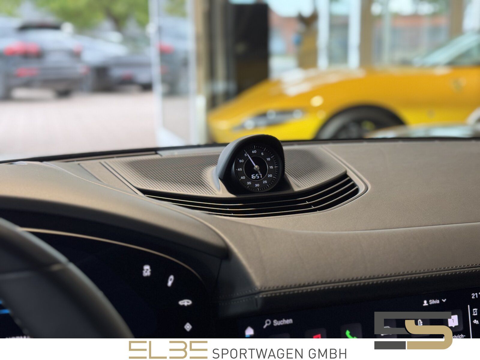 Porsche Taycan 4S Plus MATRIX BURM INNO PANO 360° KERAMI