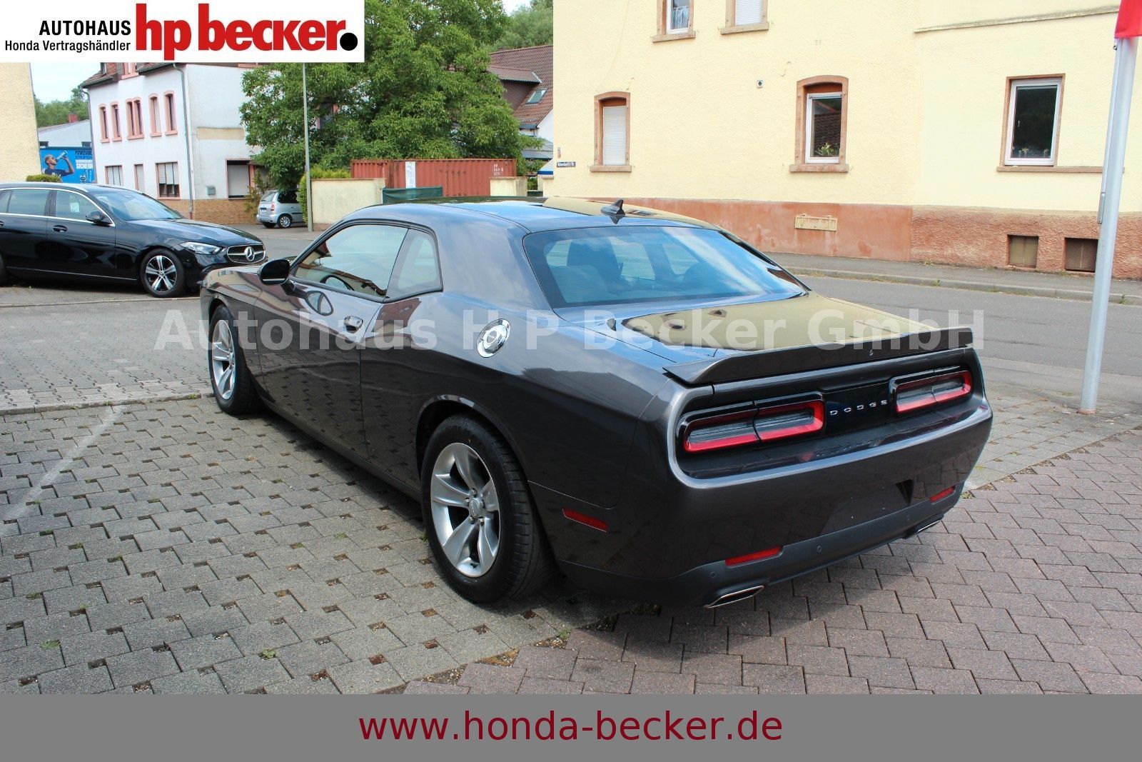 Dodge Challenger SXT V6 3.6 AUTO NAVI KAMERA PDC