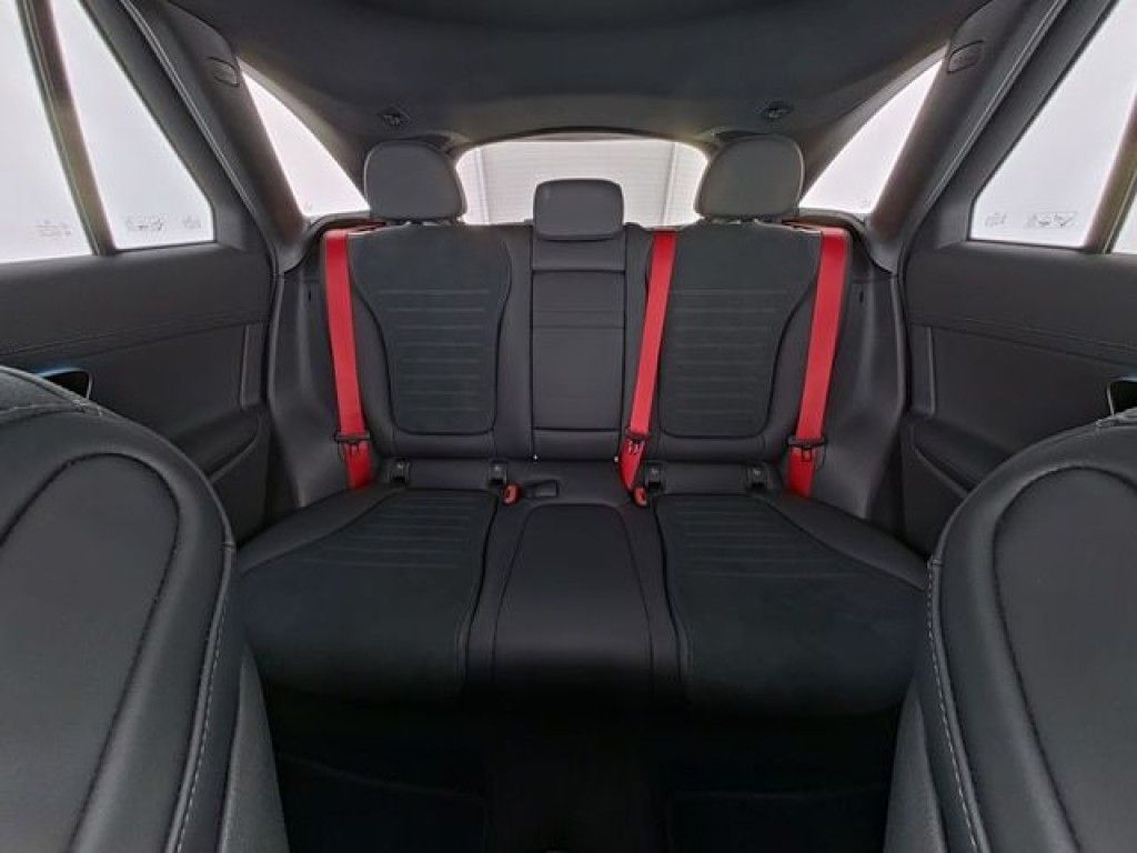 Mercedes-Benz GLC 300 de 4M AMG - Samsaru's Car Outlet