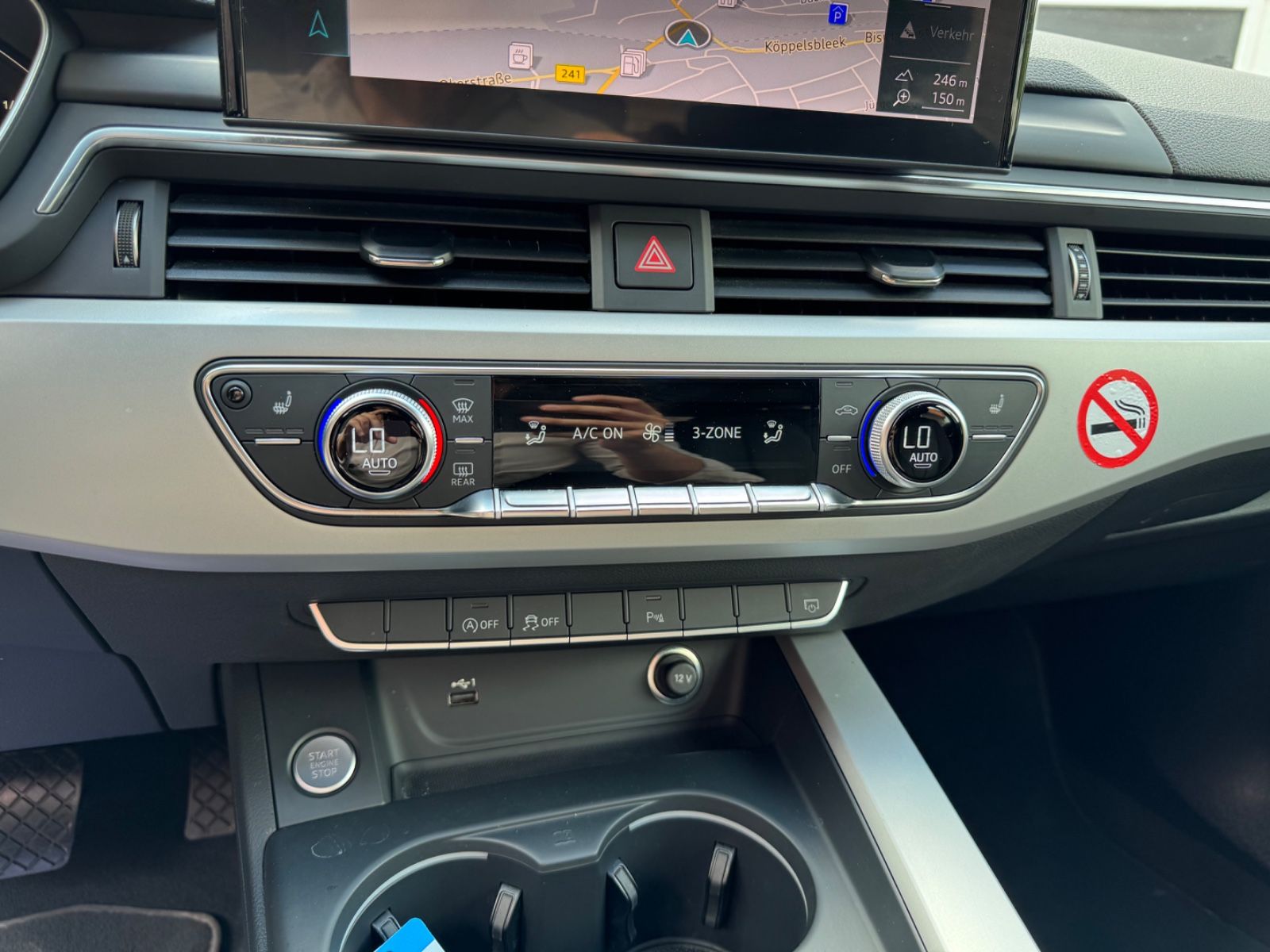 Audi A4 Avant 35 TFSI advanced - Samsaru's Car Outlet