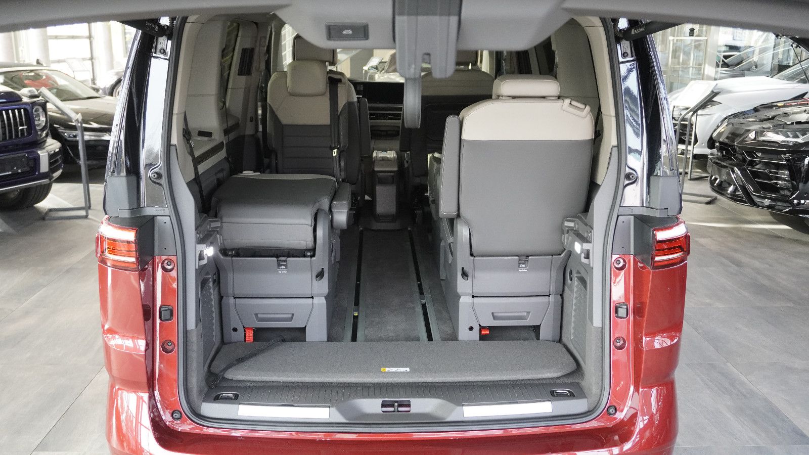 Volkswagen T7 Multivan Style*PANO*AHK*STHZ*H&K*HUD*360*FULL