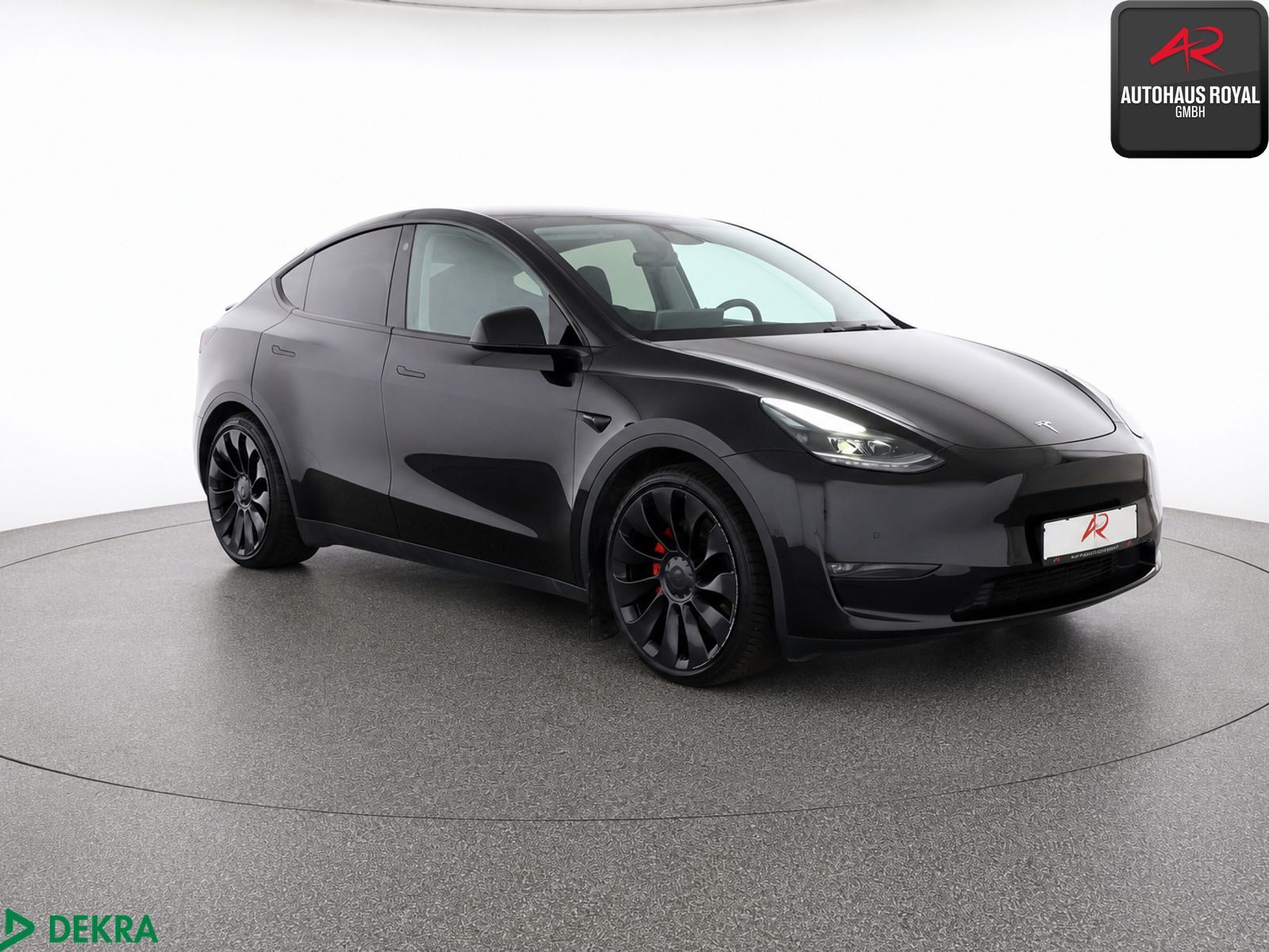 Tesla Model Y PERFORMANCE Dual Motor AWD PANO,KEYLESS