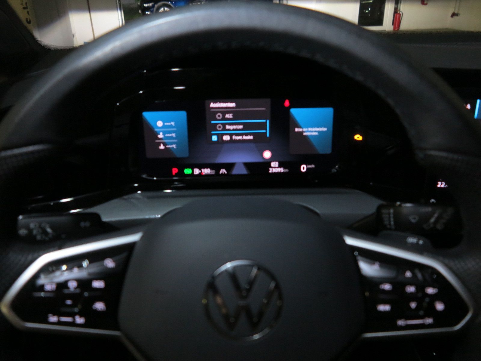 Volkswagen Golf VIII 2.0 TDI SCR DSG7 GTD eSAD Navi LM19