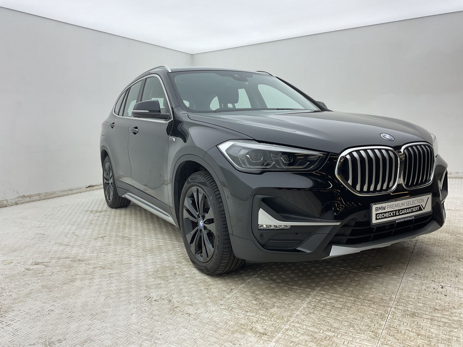 BMW X1 xDrive25e - Samsaru's Car Outlet