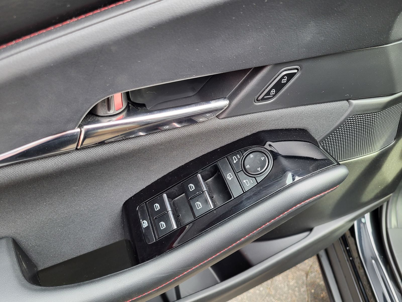 Mazda CX-30 Homura 2WD Head-Up, LED, Navi, Kamera, Aut