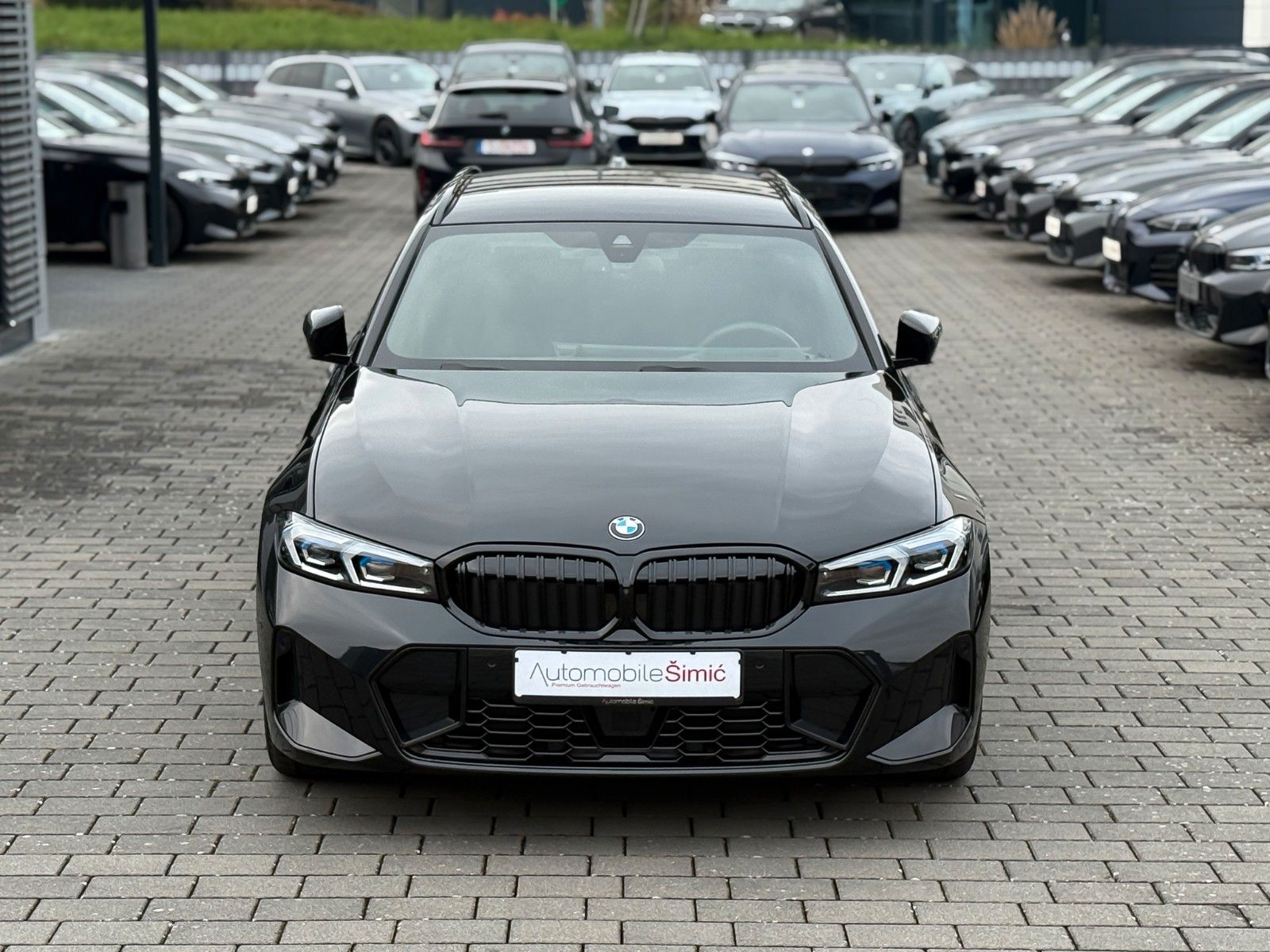 BMW 320i M Sport HuD AHK ACC 360° LED+