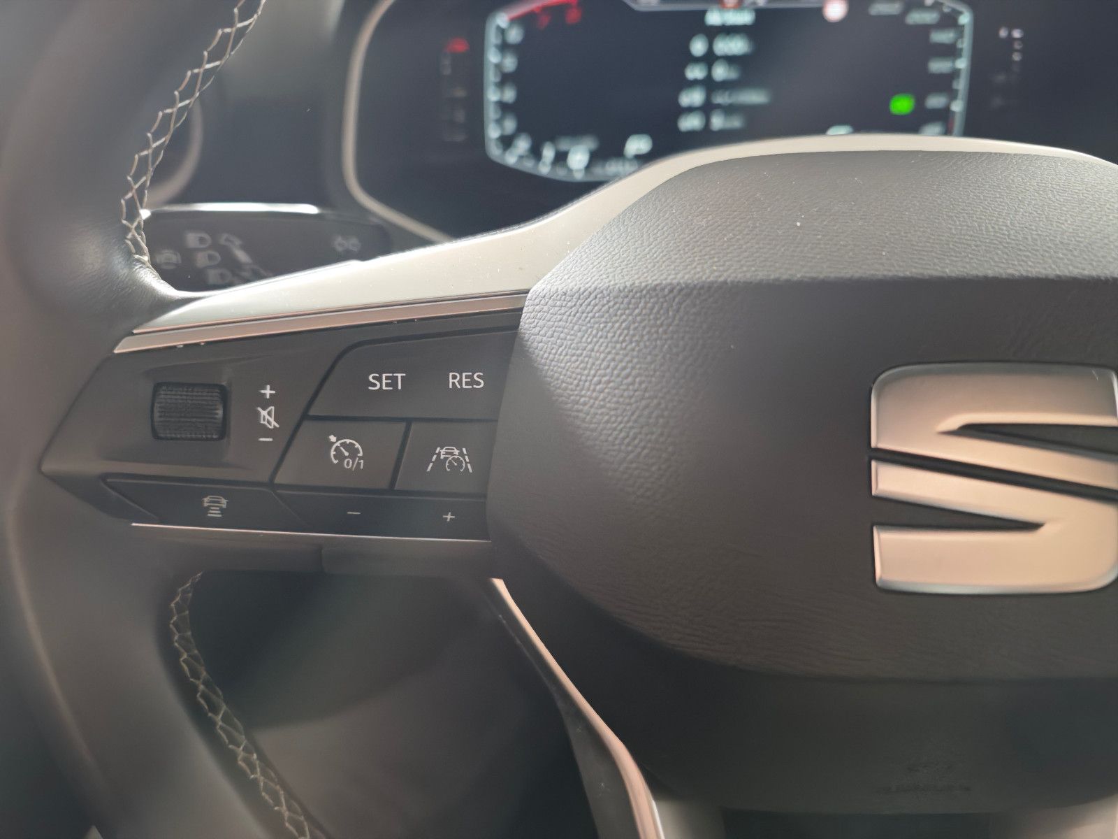 Seat Arona 1.0TSI DSG Xperi AHK|FullLink|Kam|ACC