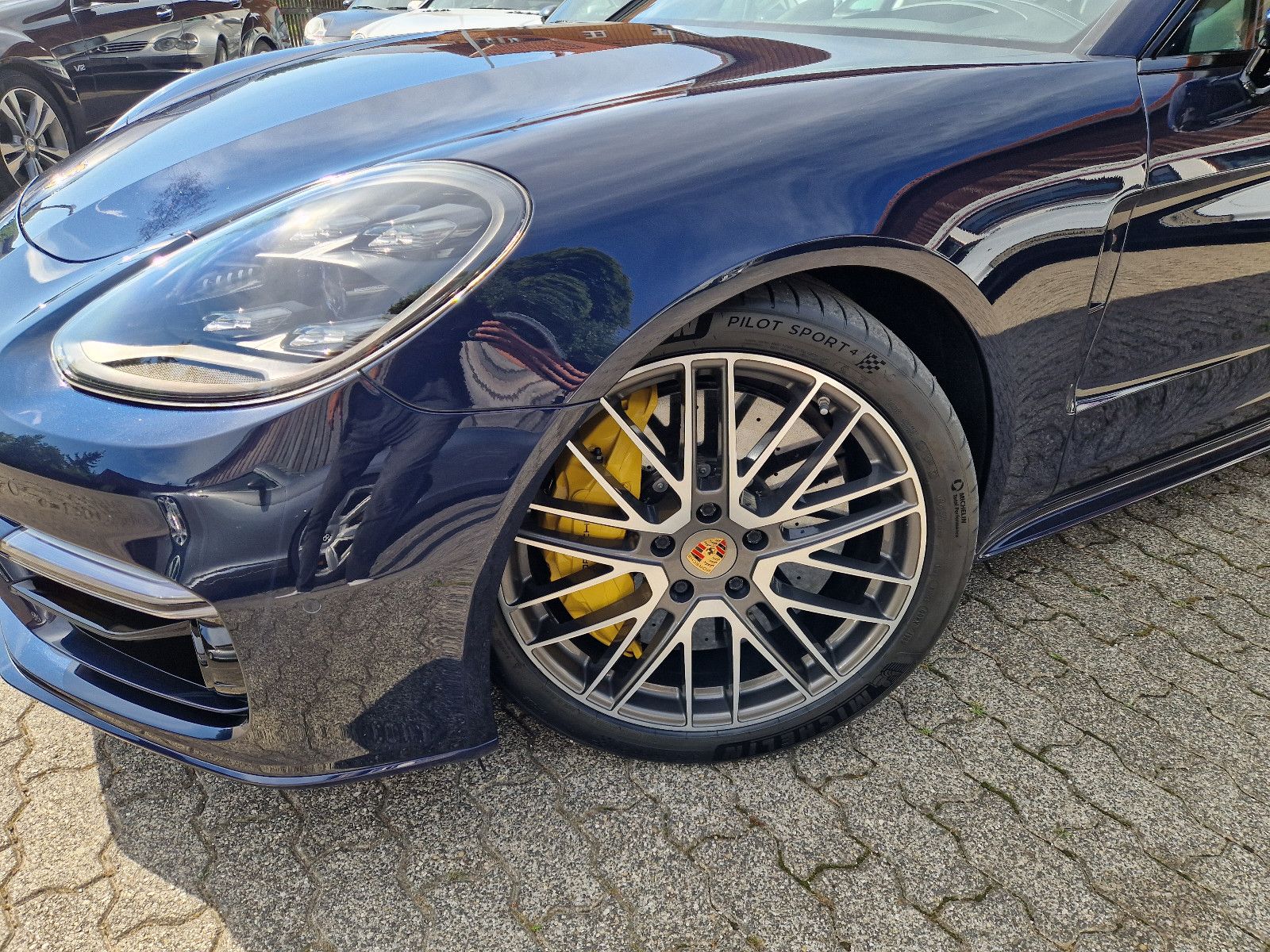 Porsche PANAMERA SPORT TURISMO TURBO S"INSP NEU"APPROVED