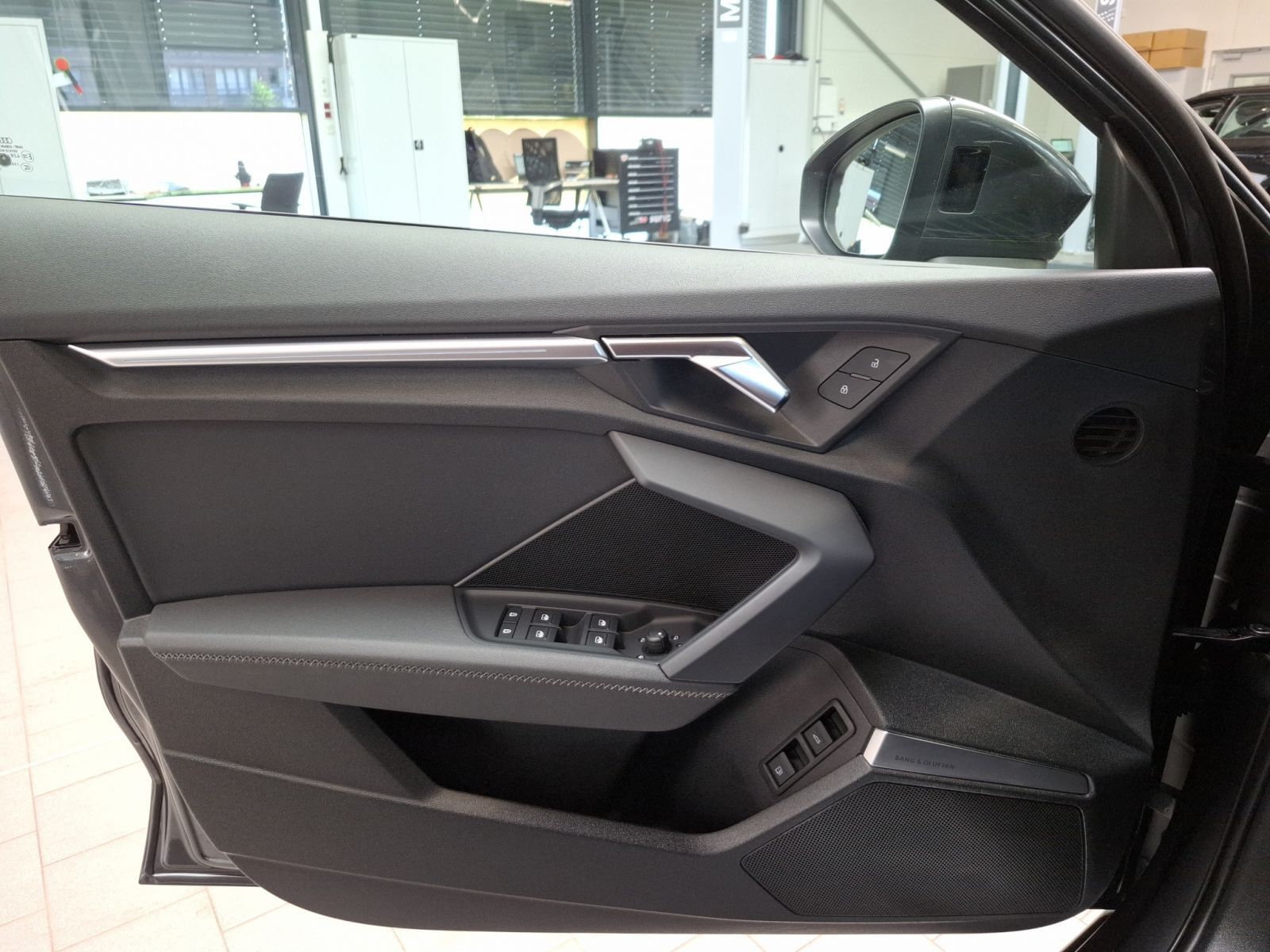 Audi A3 Sportback TFSI e S line - Samsaru's Car Outlet