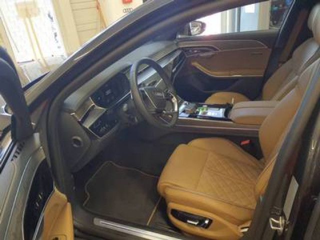 Audi A8 55 TFSI qu - Samsaru's Car Outlet