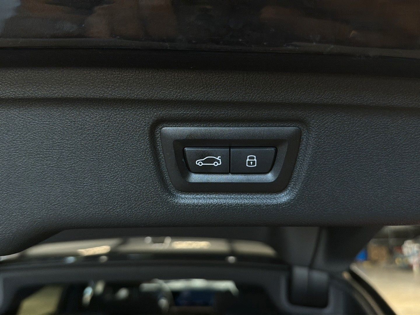 BMW 318i Touring M-Sport AHK ACC KZ 360° HUD PANO IQ