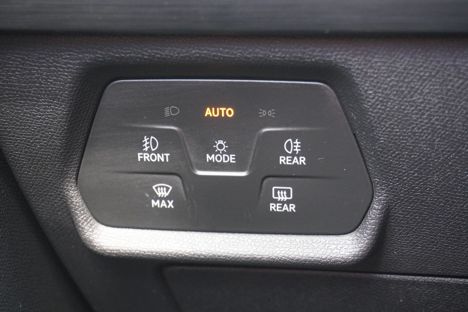 Cupra Formentor 1.4 e-HYBRID DSG - Samsaru's Car Outlet