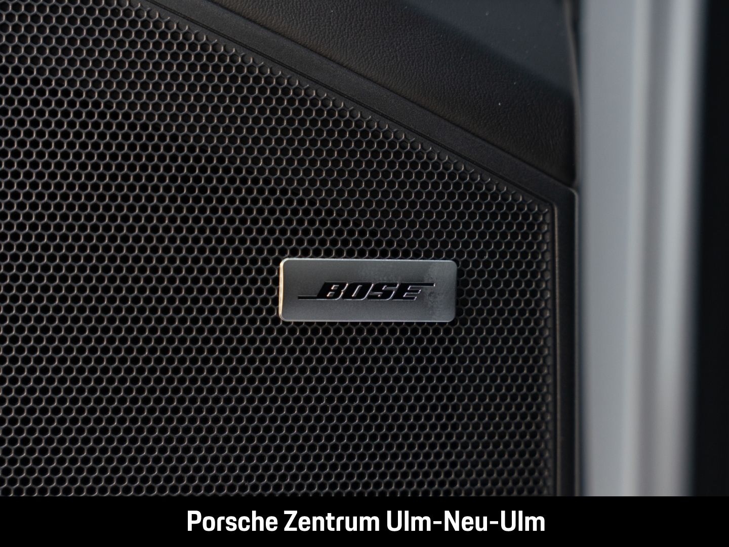 Porsche Cayenne E-Hybrid InnoDrive Head-Up Sitzbelüftung