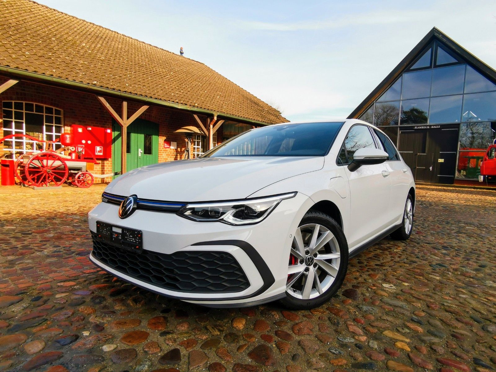 Volkswagen Golf VIII GTE Hybrid - Samsaru's Car Outlet