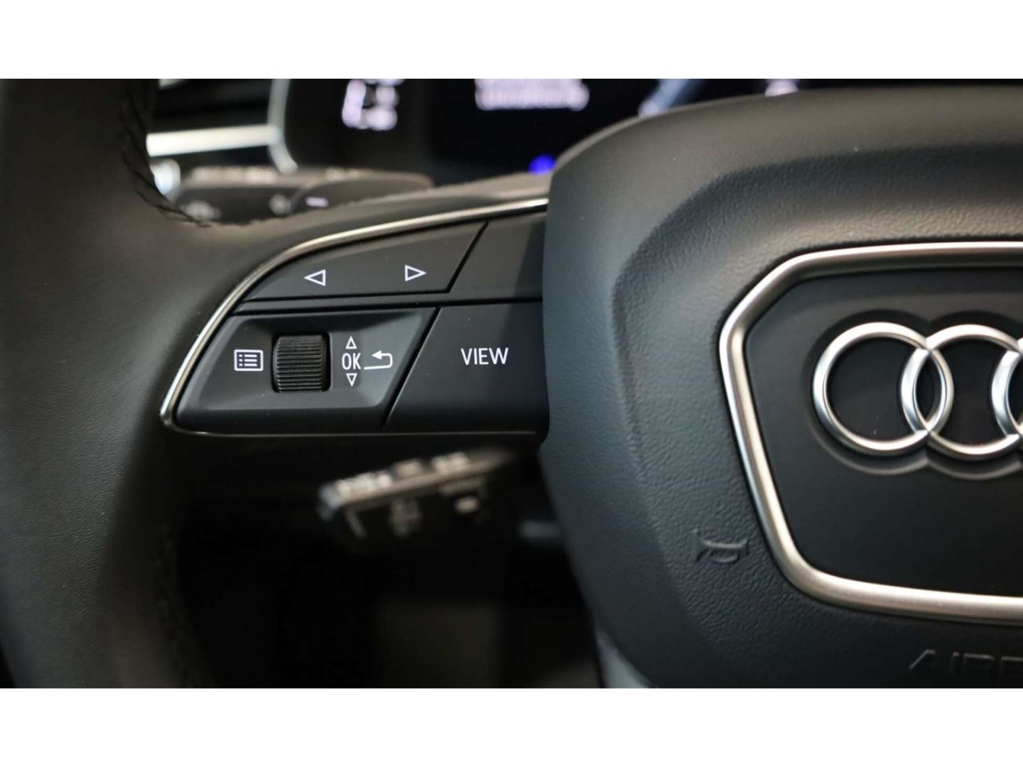 Audi Q7 55 TFSI quattro 7Sitze/AHK/P-Dach/360/Matrix