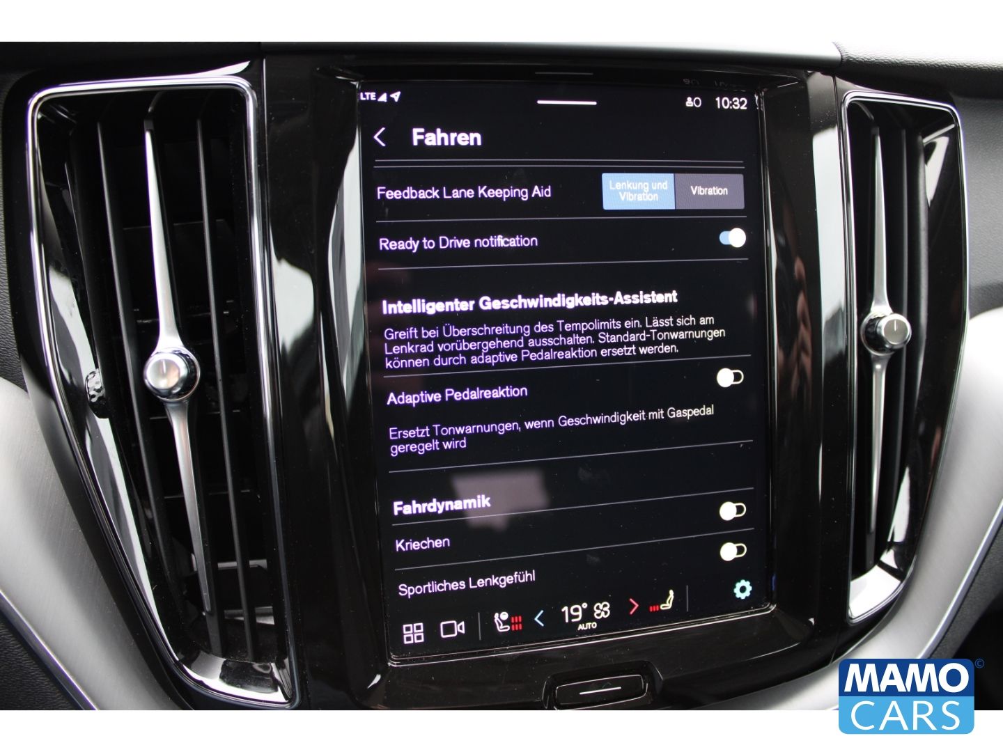 Volvo XC60 T6 AWD Recharge Core AHK/PANO/4xSHZ